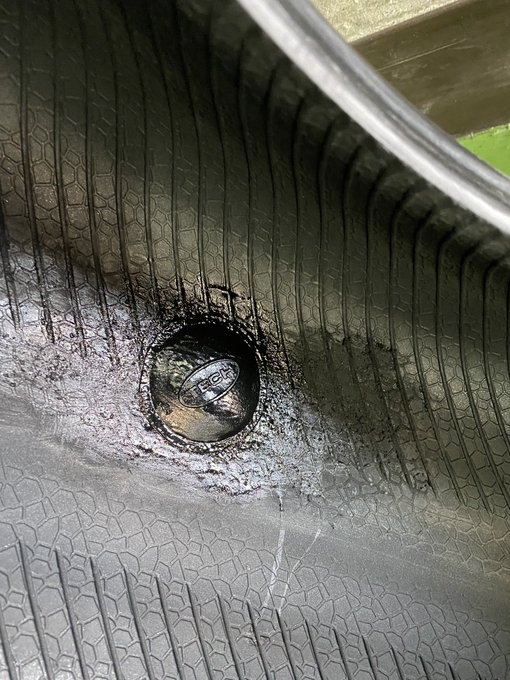 EXKhnRzUYAArnpT (1)-thumb-850x1133-30260.jpg