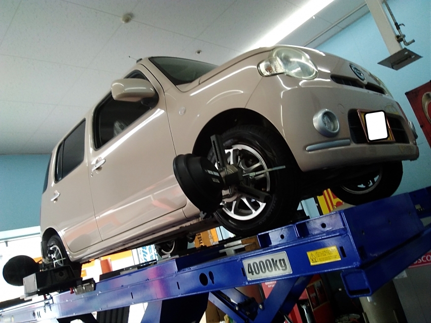 ダイハツ ミラココア 車検まだ1年半以上あり 車高調 純正足あり ダイハツ ミラココア 車検まだ1年半以上あり 車高調 純正足あり