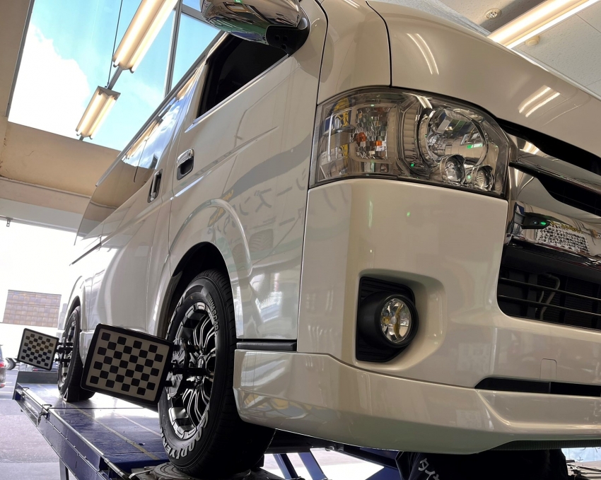 ハイエース　アライメント ブログ用.jpg