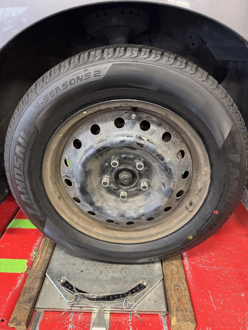 ステップワゴン　タイヤ交換②.jpg