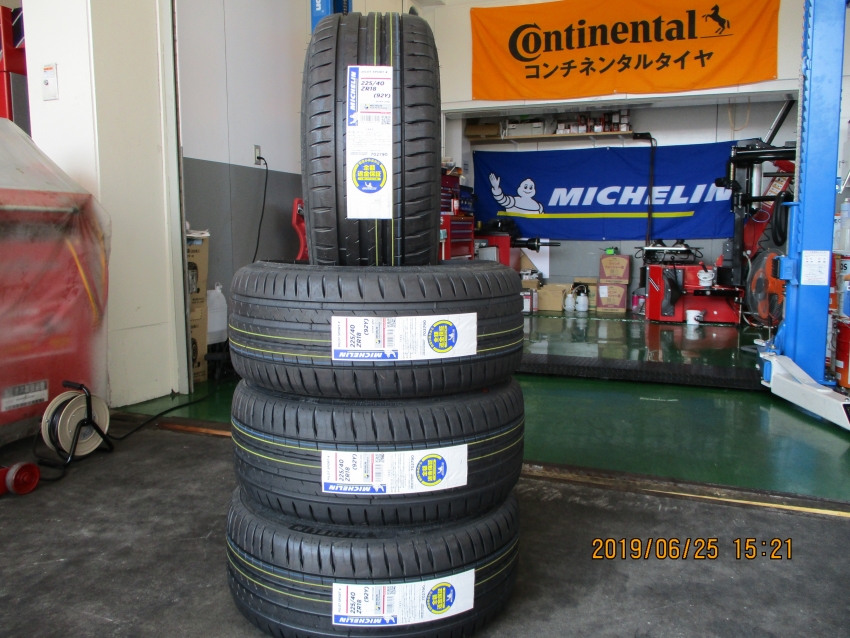 1ＧＯＬＦ　ＧＴＩ ミシュランＰＩＬＯＴ.JPG