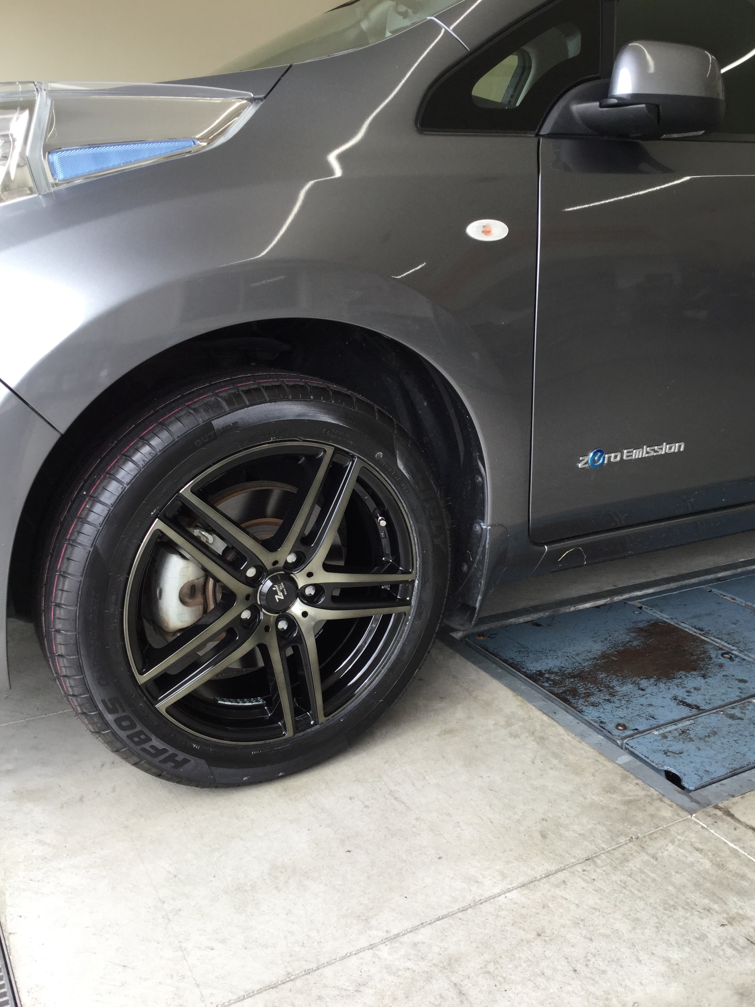 インチアップはいかがでしょうか バロータイヤ市場松阪店 タイヤ スタッドレス オールシーズンが安いタイヤ専門店